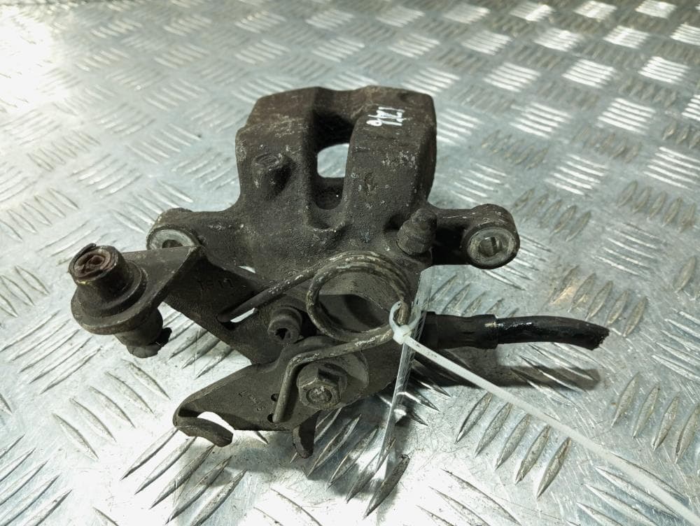 Суппорт задний правый к Alfa Romeo 147 (00-04)