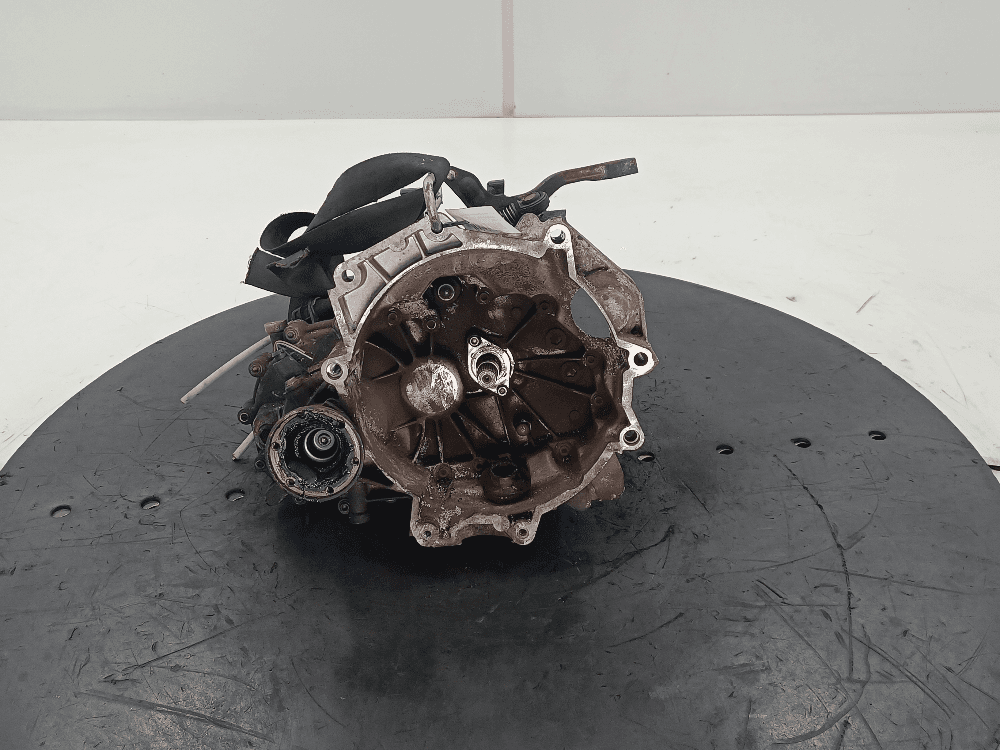 КПП механическая (МКПП) к Volkswagen Polo 4 (01-05)