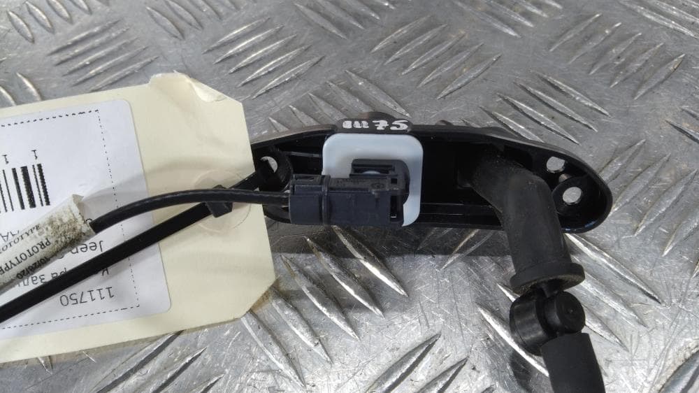 Камера заднего вида к Jeep Grand Cherokee WL (21-24)