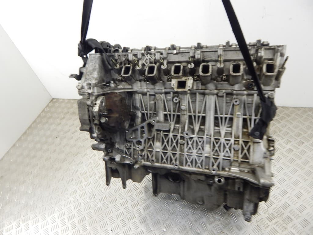 Двигатель к BMW X3 E83 (03-06)