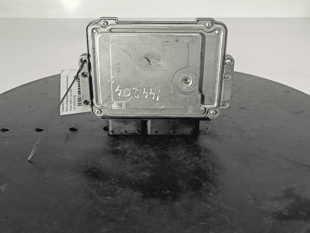 Блок управления двигателем к Volvo V40 2 (12-16)