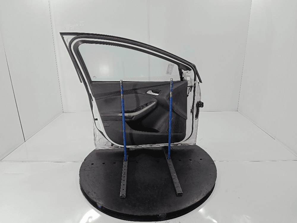 Дверь передняя левая к Ford Focus 3 (11-15)