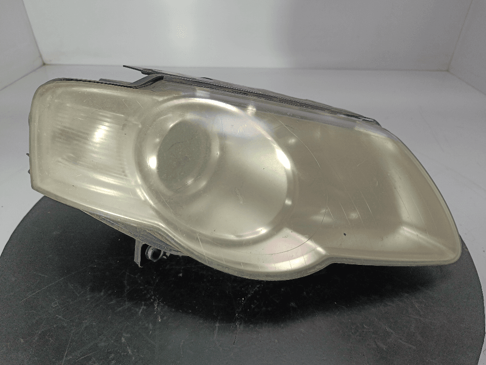 Фара правая к Volkswagen Passat B6 (05-10)