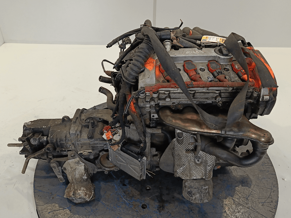 Двигатель к Audi A4 B6 (01-05)