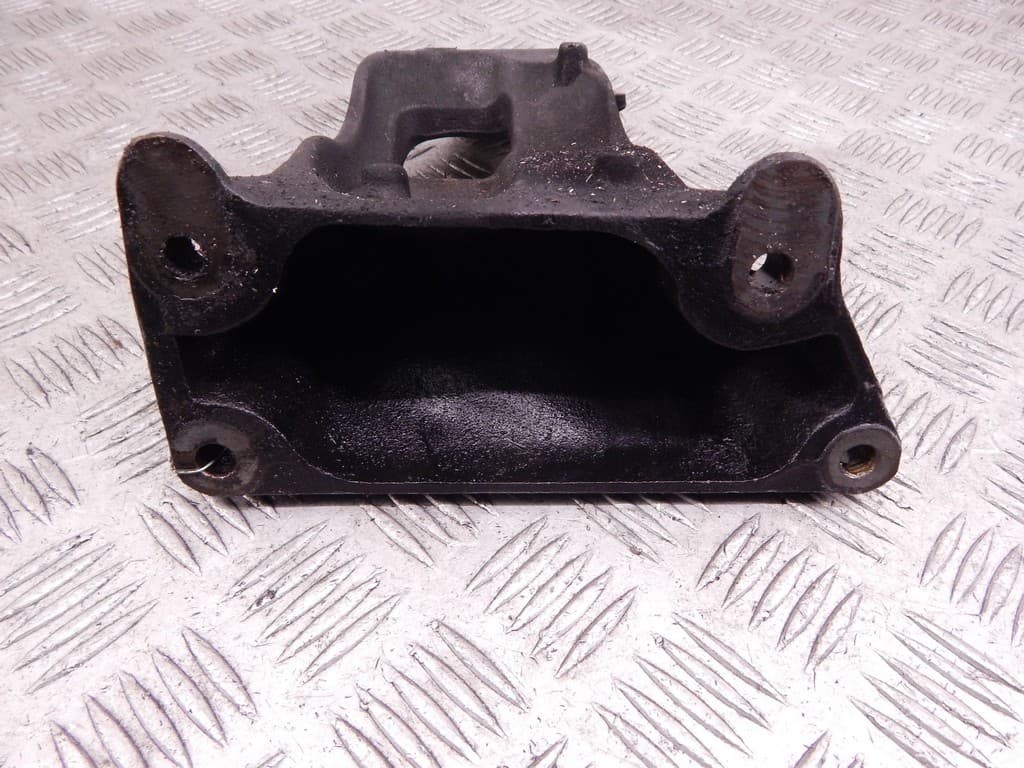 Кронштейн двигателя к BMW 7 E65/E66 Рестайлинг (05-08)