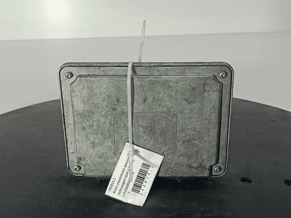 Блок управления двигателем к Volkswagen Golf 4 (97-06)