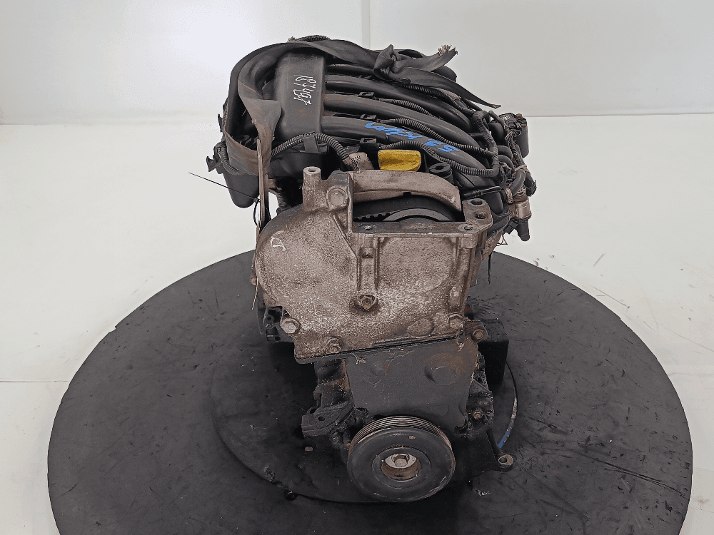 Двигатель к Renault Scenic 2 (03-06)