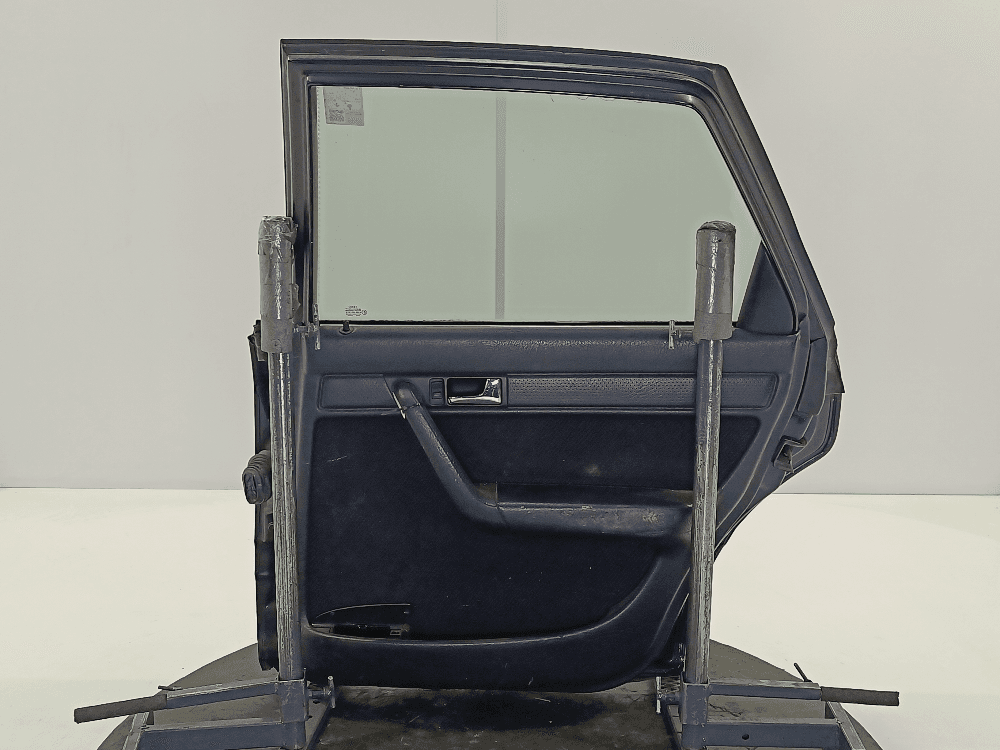 Дверь задняя правая к Audi 100 C4 (90-94)