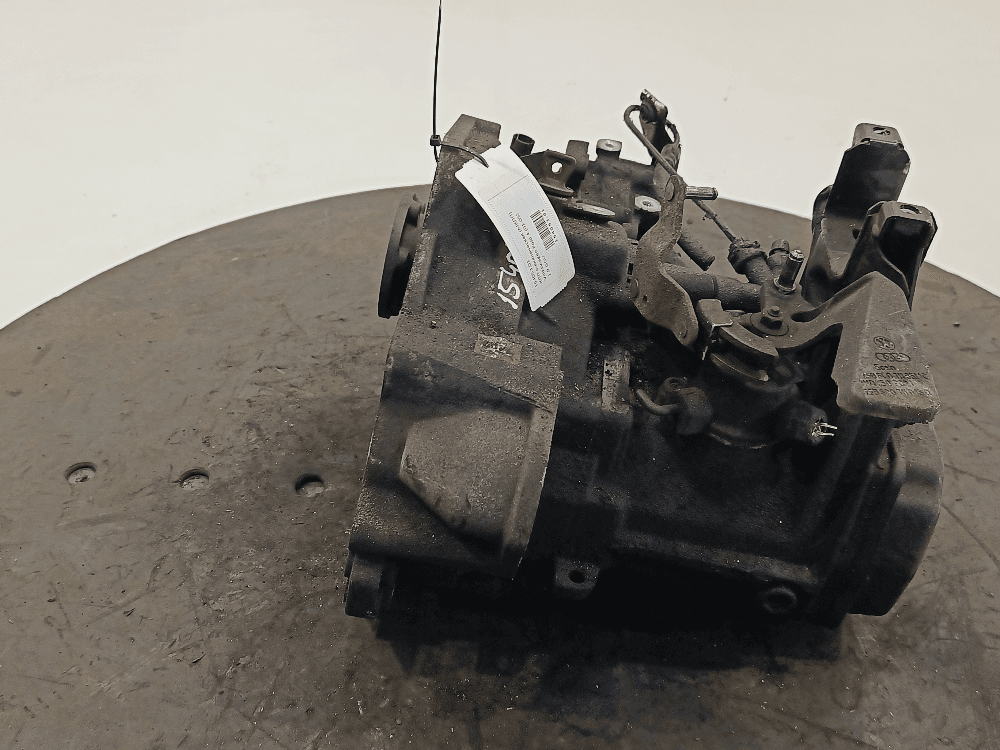 КПП механическая (МКПП) к Volkswagen Polo 4 (01-05)