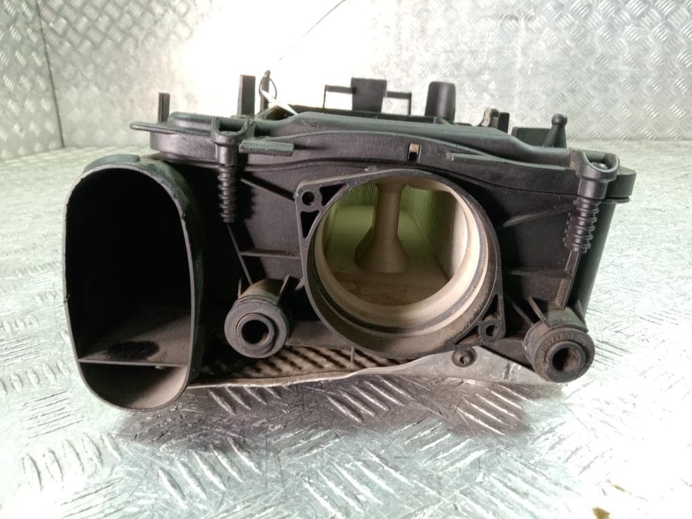 Корпус воздушного фильтра к Mercedes ML W166 (11-15)