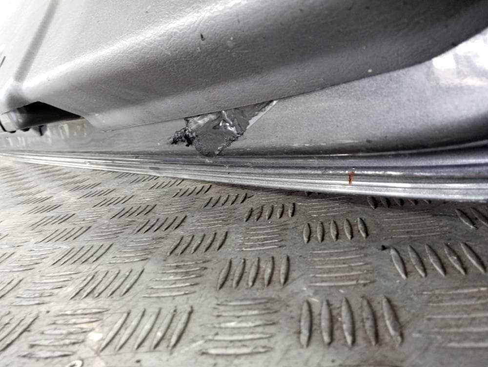 Крышка багажника (дверь 3-5) к Chrysler Voyager 4 (01-04)