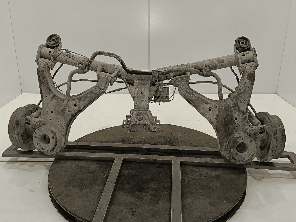 Балка подвески задняя к Hyundai Trajet (00-04)