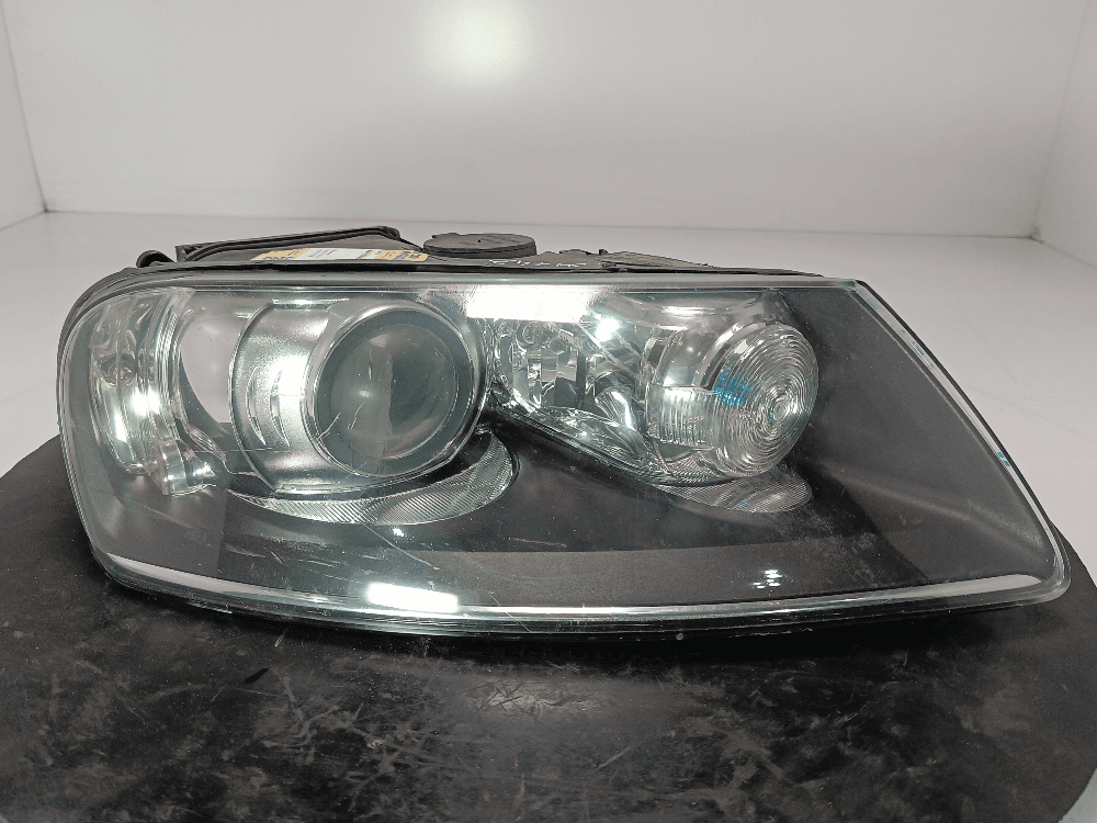 Фара правая к Volkswagen Touareg 1 (02-07)