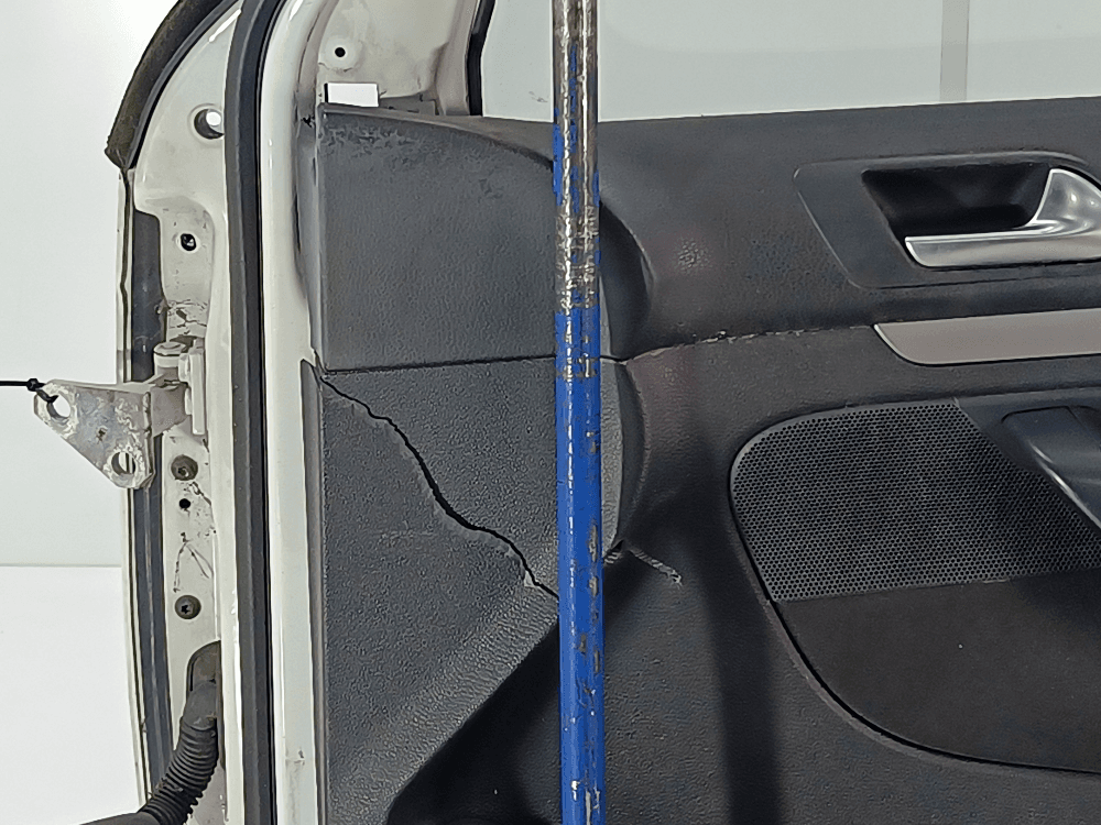 Дверь передняя правая к Volkswagen Golf 5 (03-09)