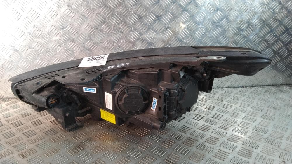 Фара правая к Hyundai Santa Fe DM Рестайлинг (15-18)