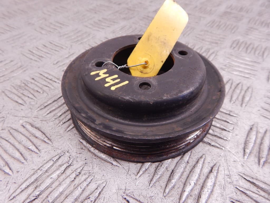 Шкив помпы к BMW 3 E36 (90-00)