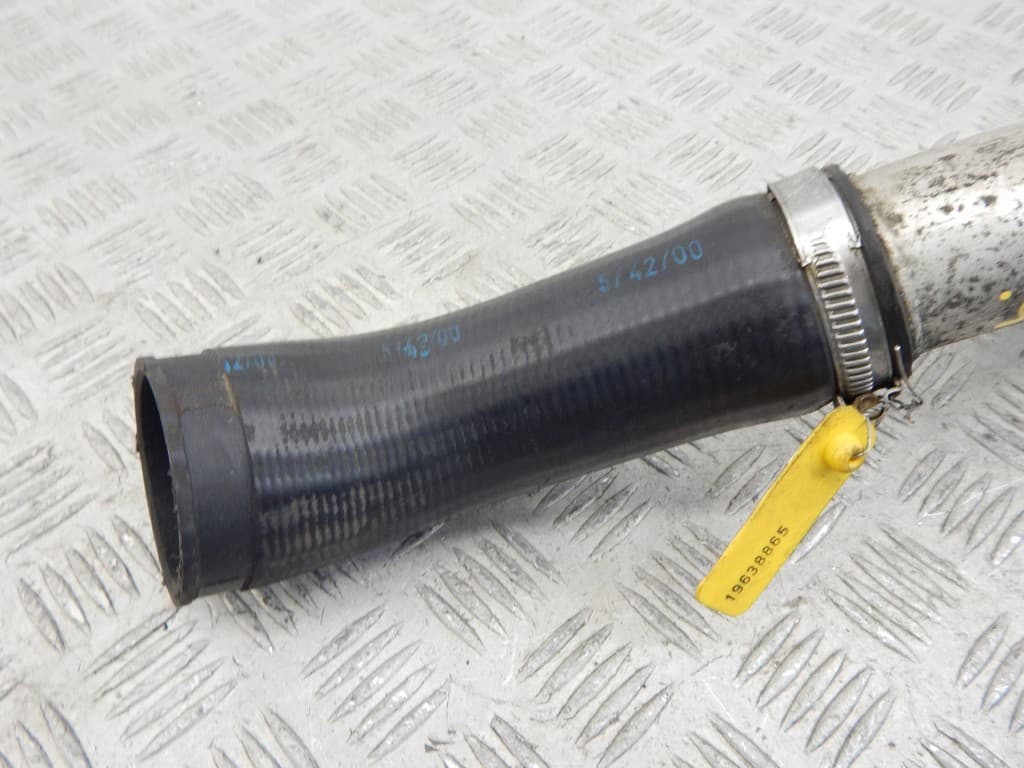 Патрубок интеркулера к BMW 5 E39 (95-00)