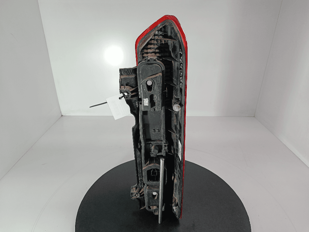 Фонарь задний правый к Ford Transit 4 (13-24)