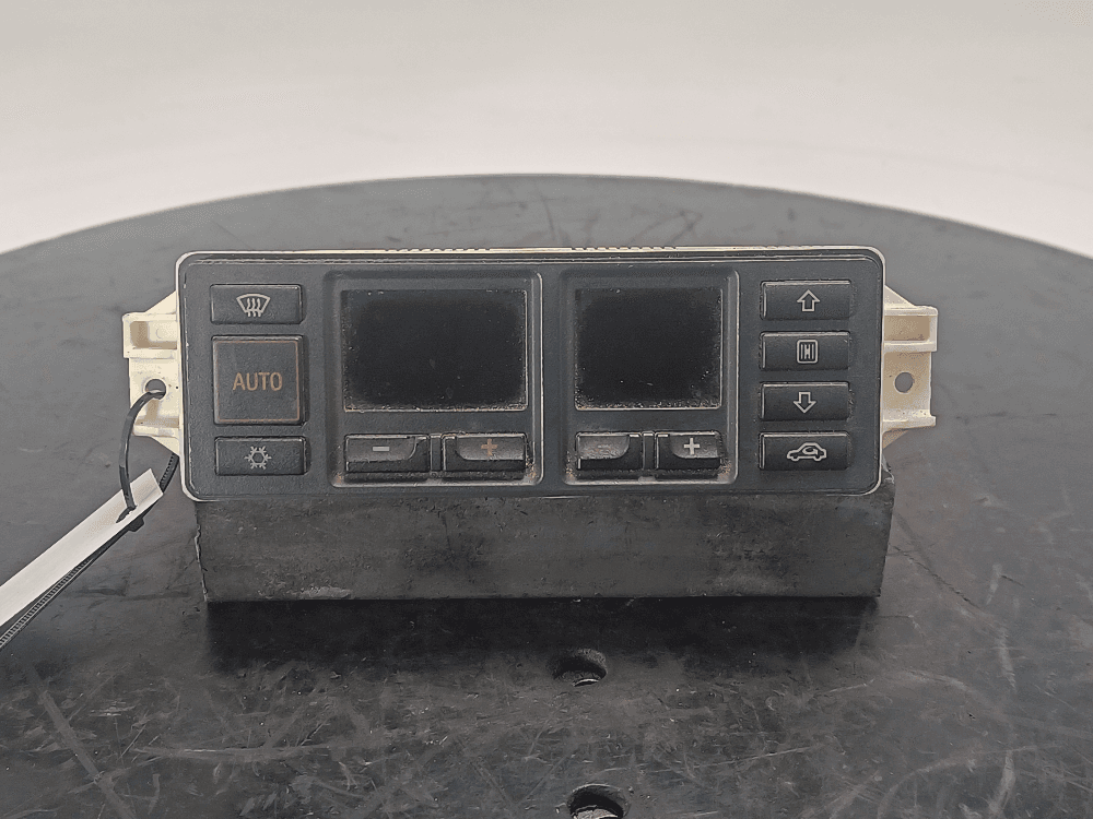 Блок управления печки/климат-контроля к Audi A6 C4 (94-97)