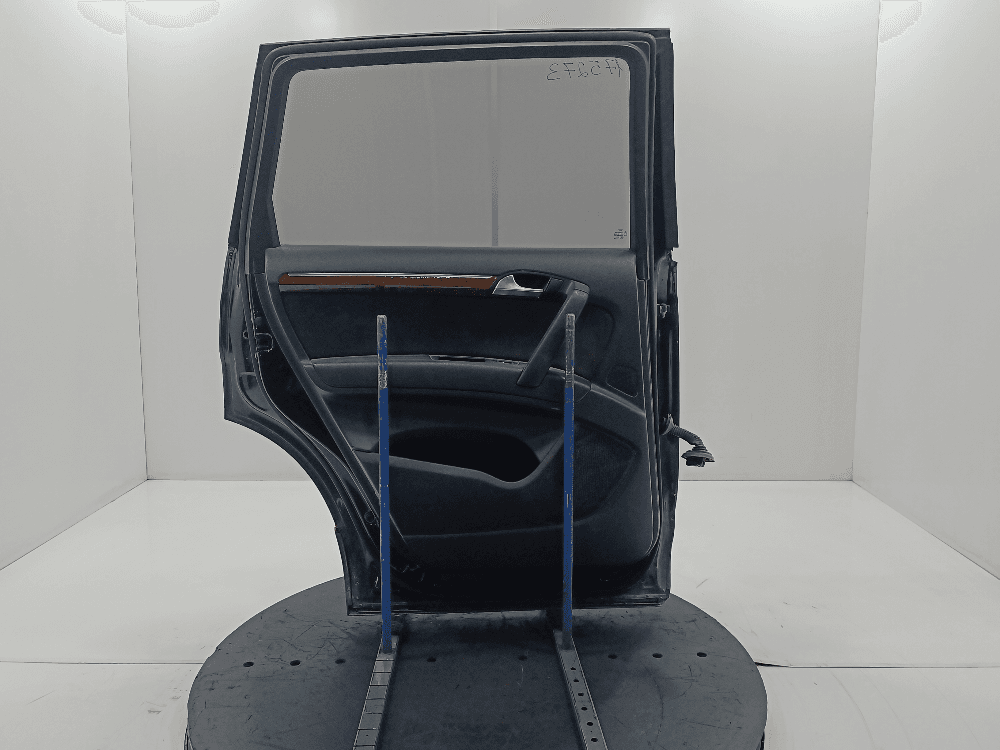 Дверь задняя левая к Audi Q7 4L (05-09)