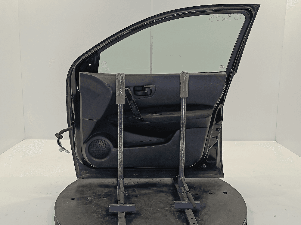 Дверь передняя правая к Nissan  Qashqai 1 (07-10)