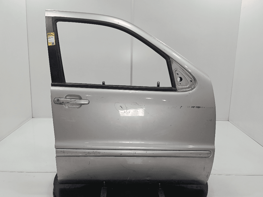 Дверь передняя правая к Mercedes ML W163 (97-01)
