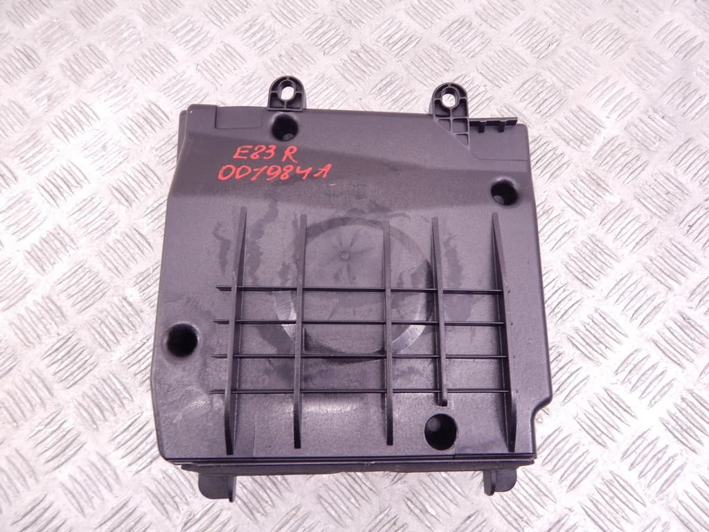 Сабвуфер к BMW X3 E83 (03-06)