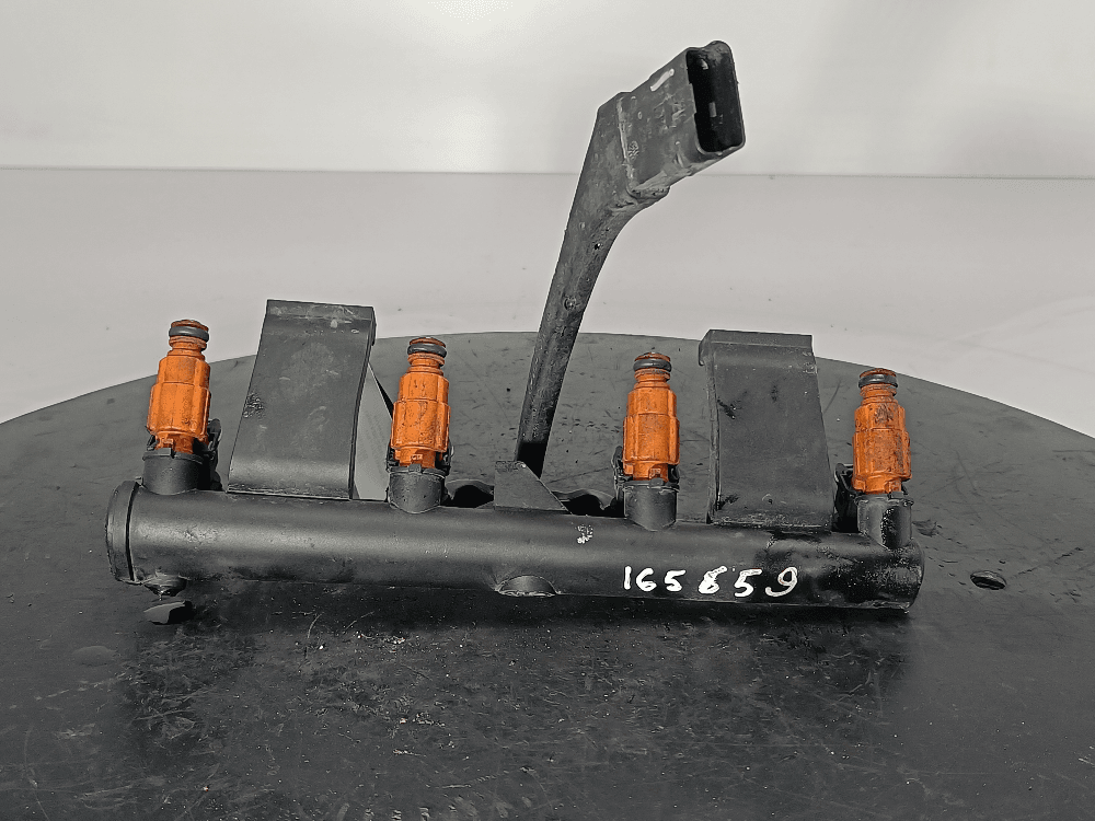 Топливная рампа к Peugeot 307 (01-05)