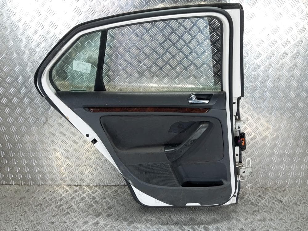 Дверь задняя левая к Volkswagen Jetta 5 (05-11)