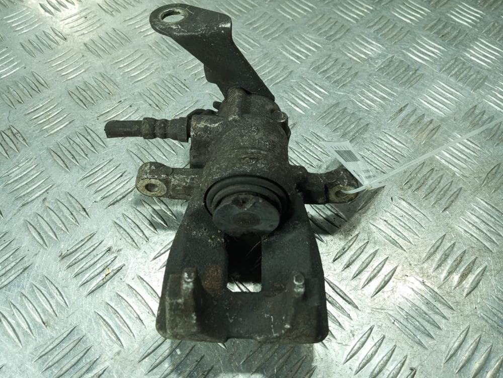 Суппорт задний правый к Fiat Stilo (01-10)