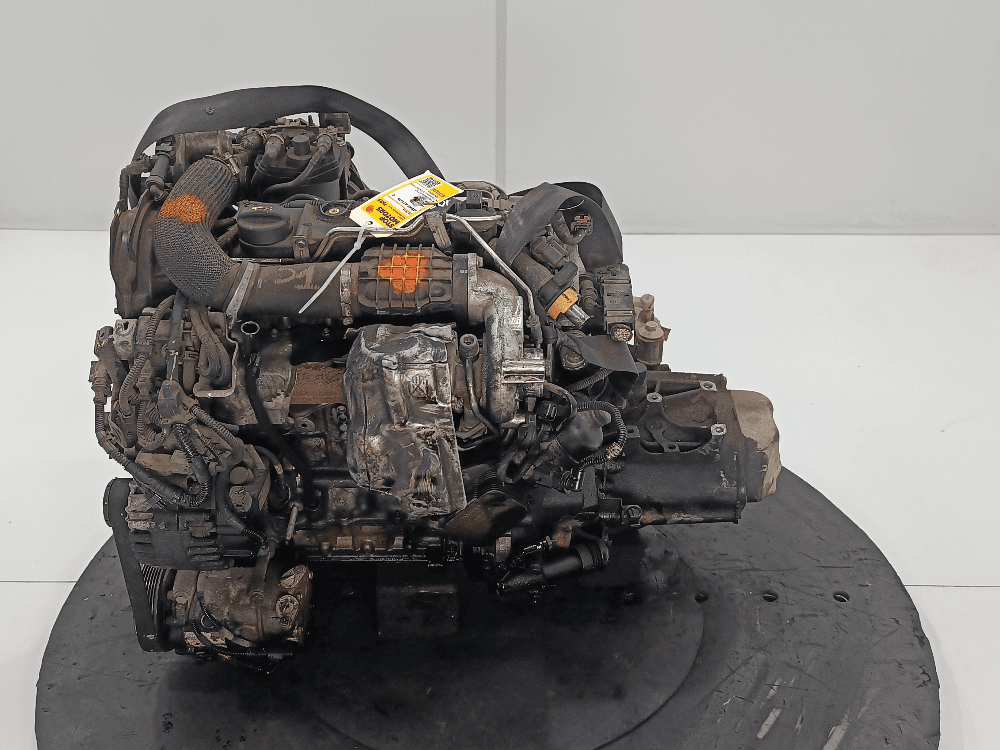 Двигатель к Peugeot 208 1 (12-15)