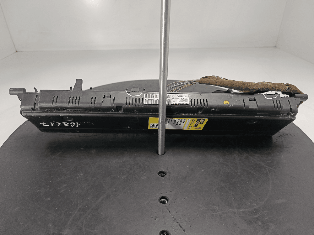 Щиток приборов (приборная панель) к Renault Scenic 2 (03-06)