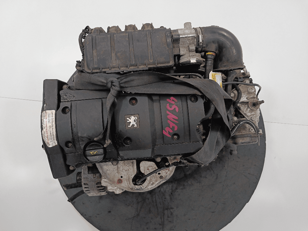 Двигатель к Peugeot 307 (01-05)