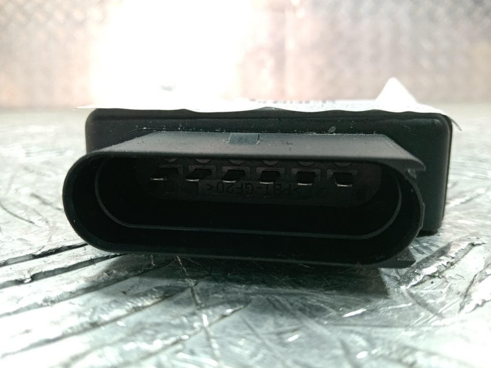 Блок управления стеклоочистителя (дворника) к Audi A8 D5 Рестайлинг (21-24)