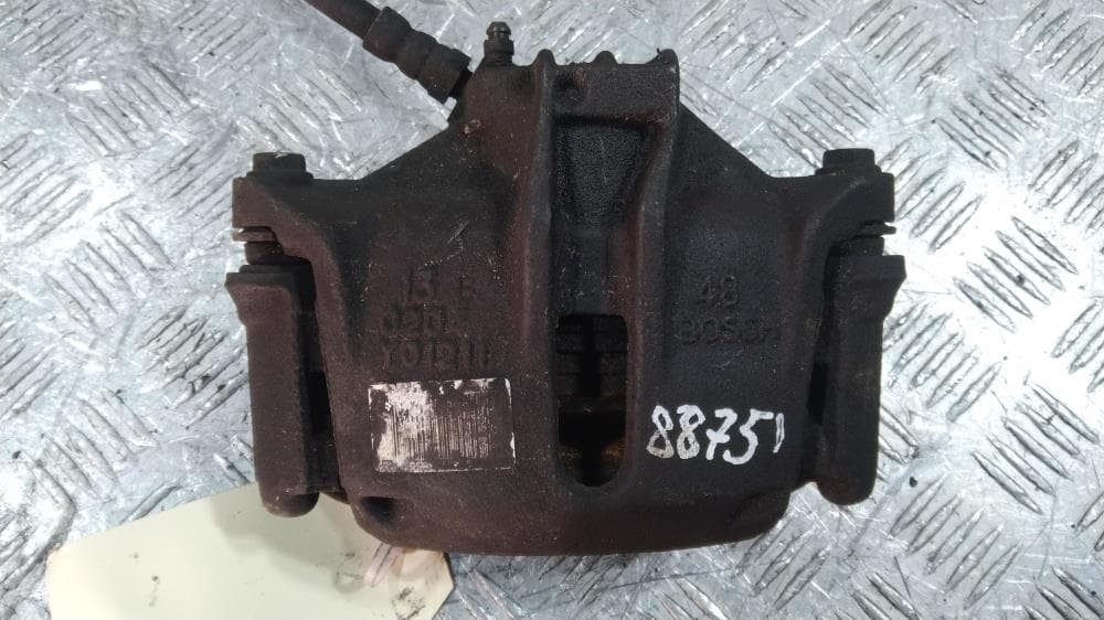 Суппорт передний правый к Peugeot 206 1 (98-03)