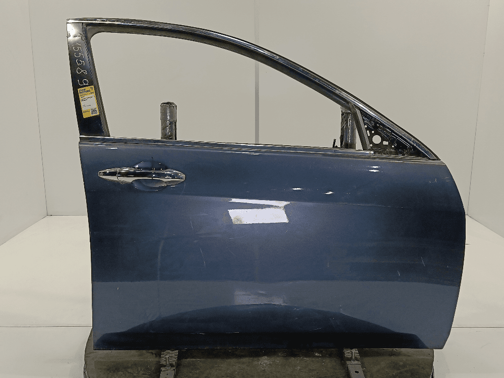 Дверь передняя правая к Honda Accord 7 (02-06)