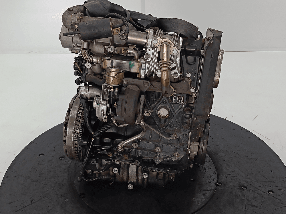 Двигатель к Renault Scenic 2 (03-06)