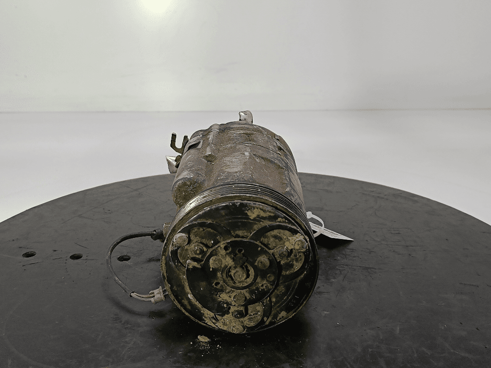 Компрессор кондиционера к Volkswagen Golf 4 (97-06)