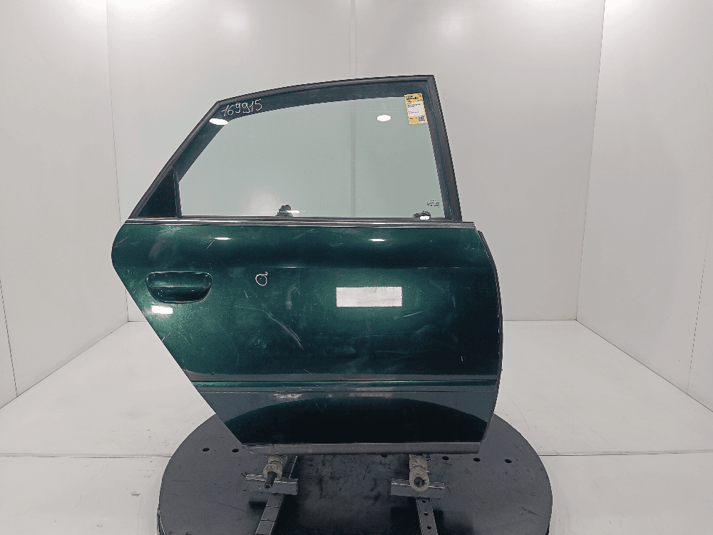 Дверь задняя правая к Audi A6 C5/4B (97-01)