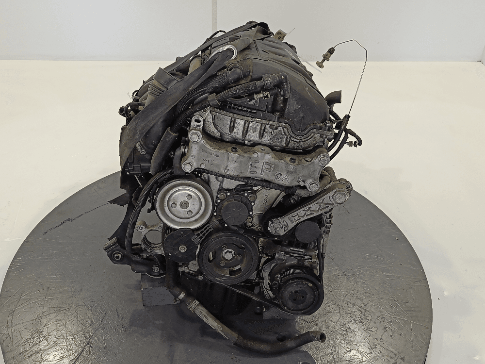 Двигатель к Peugeot 208 1 (12-15)
