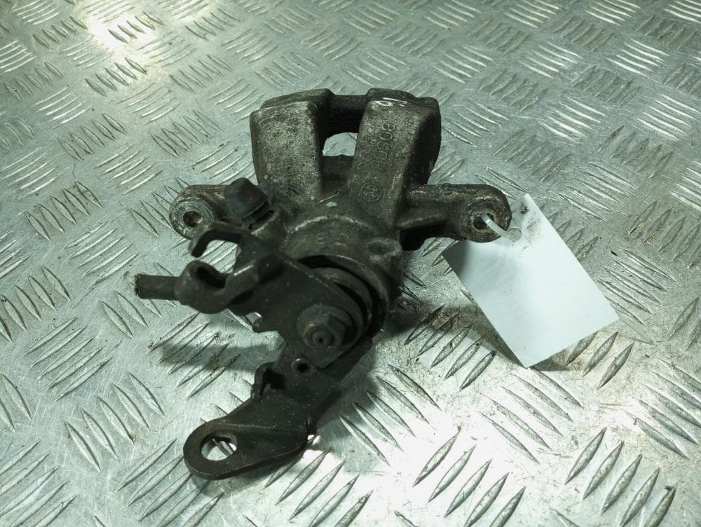 Суппорт задний правый к Fiat Stilo (01-10)