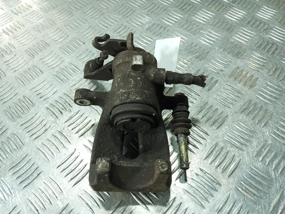 Суппорт задний правый к Alfa Romeo 147 (00-04)