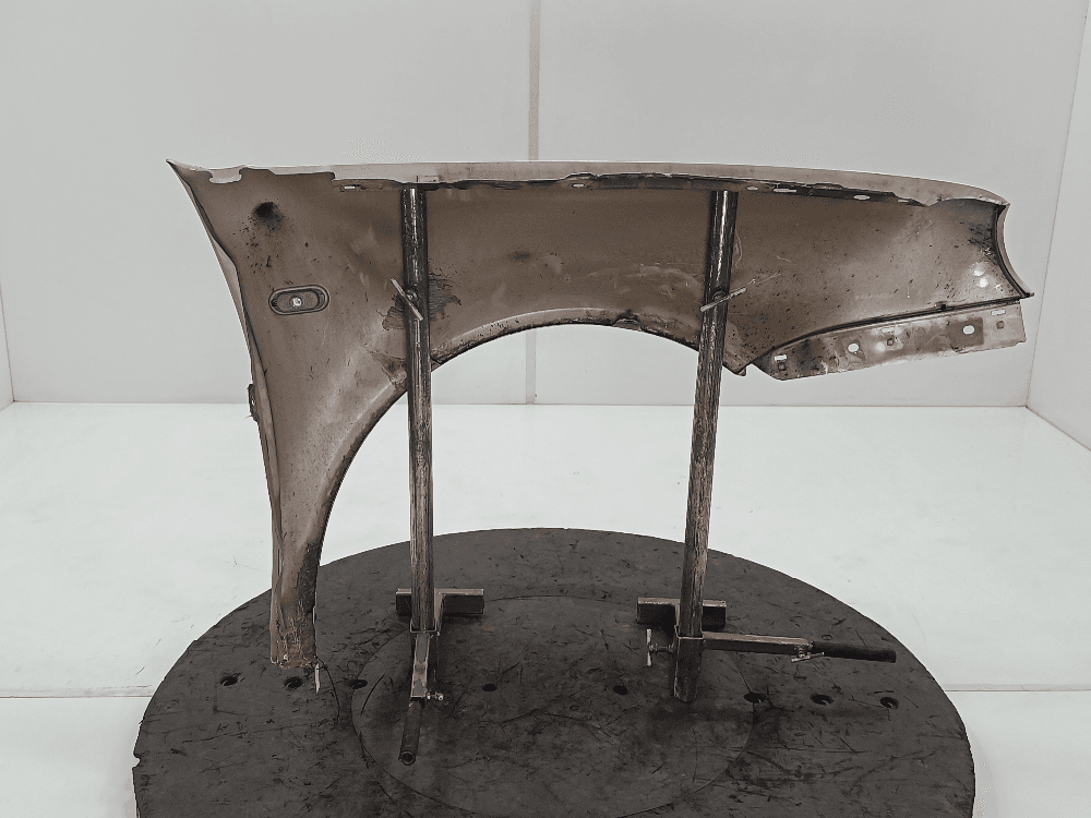 Крыло переднее левое к Volkswagen Golf 4 (97-06)