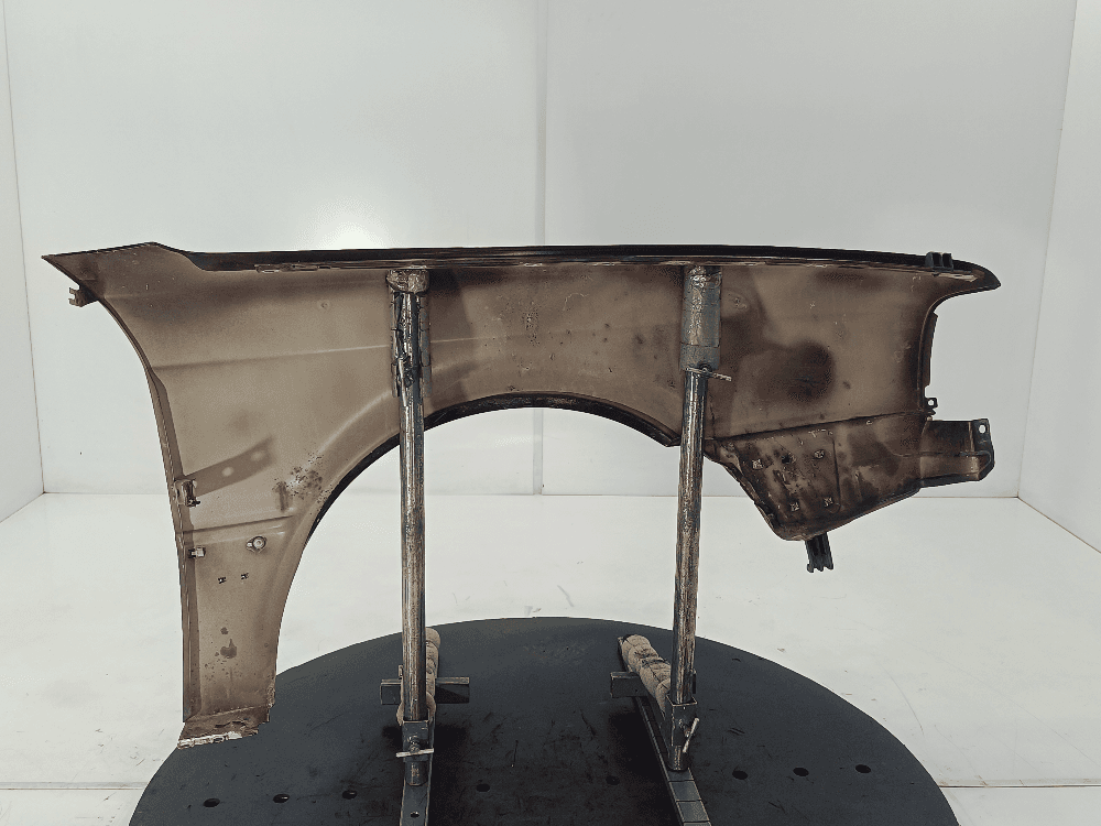 Крыло переднее левое к Audi 80 B4 (91-96)