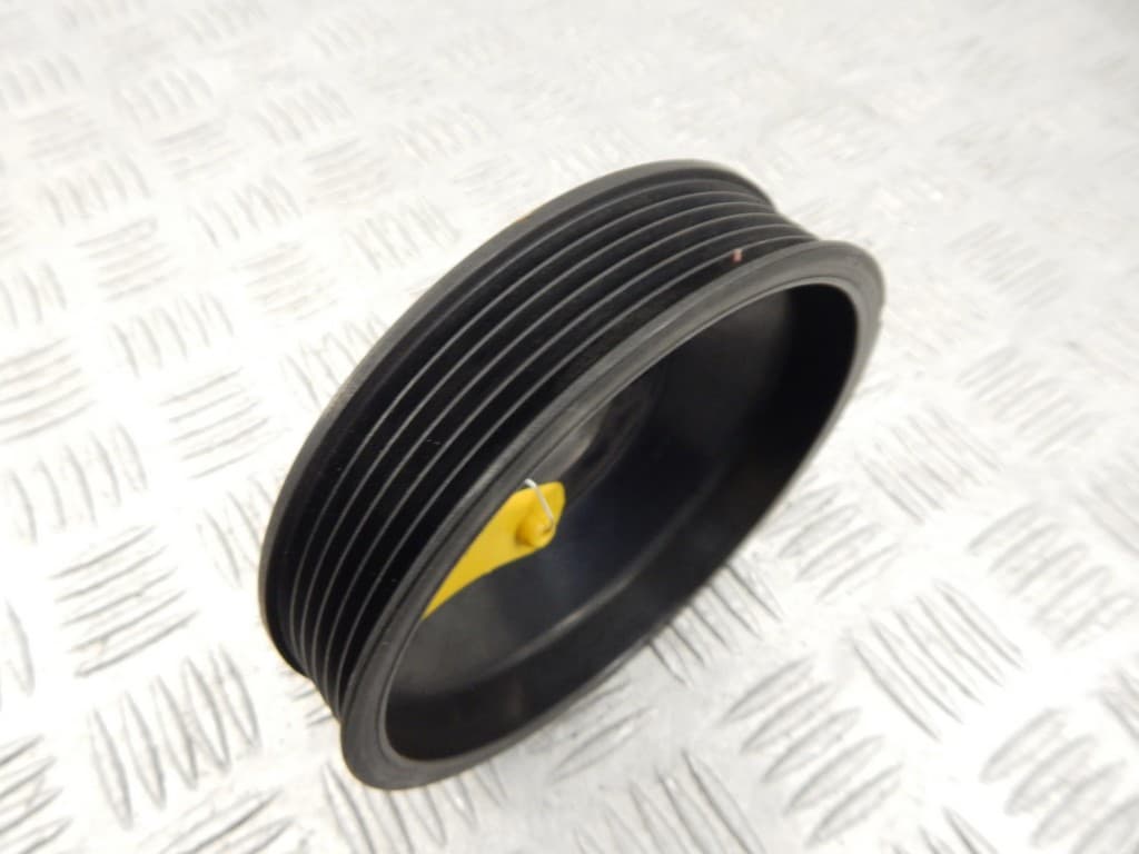 Шкив помпы к BMW 5 E39 (95-00)
