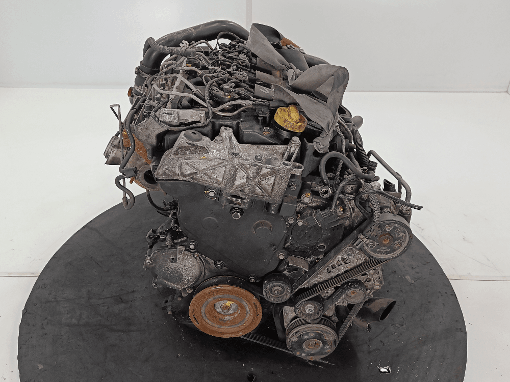Двигатель к Renault Laguna 2 (01-05)