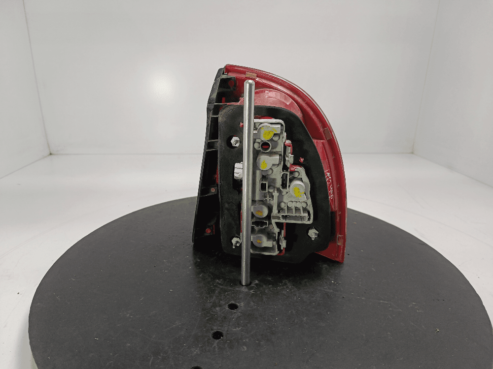 Фонарь задний левый к Volkswagen Passat B5+ Рестайлинг (00-05)