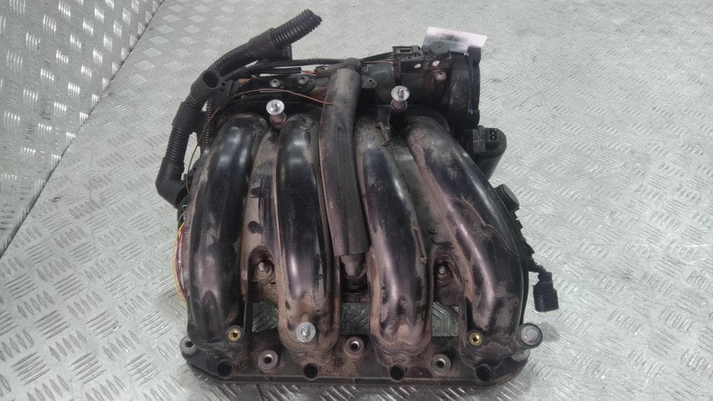 Коллектор впускной к BMW 3 E90/E91/E92/E93 (05-10)