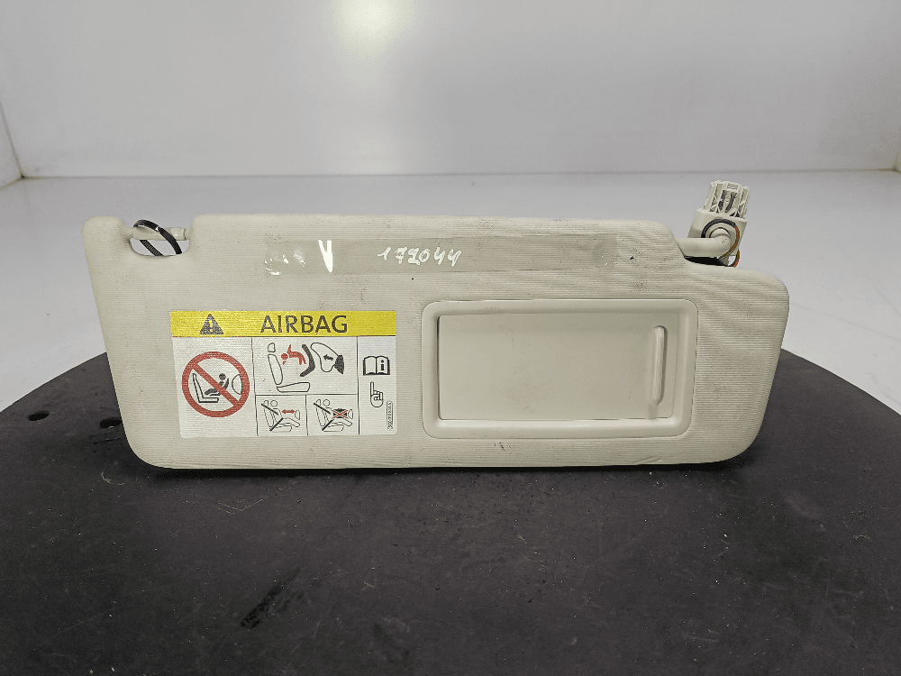 Козырек солнцезащитный к Volkswagen Passat B8 (14-19)