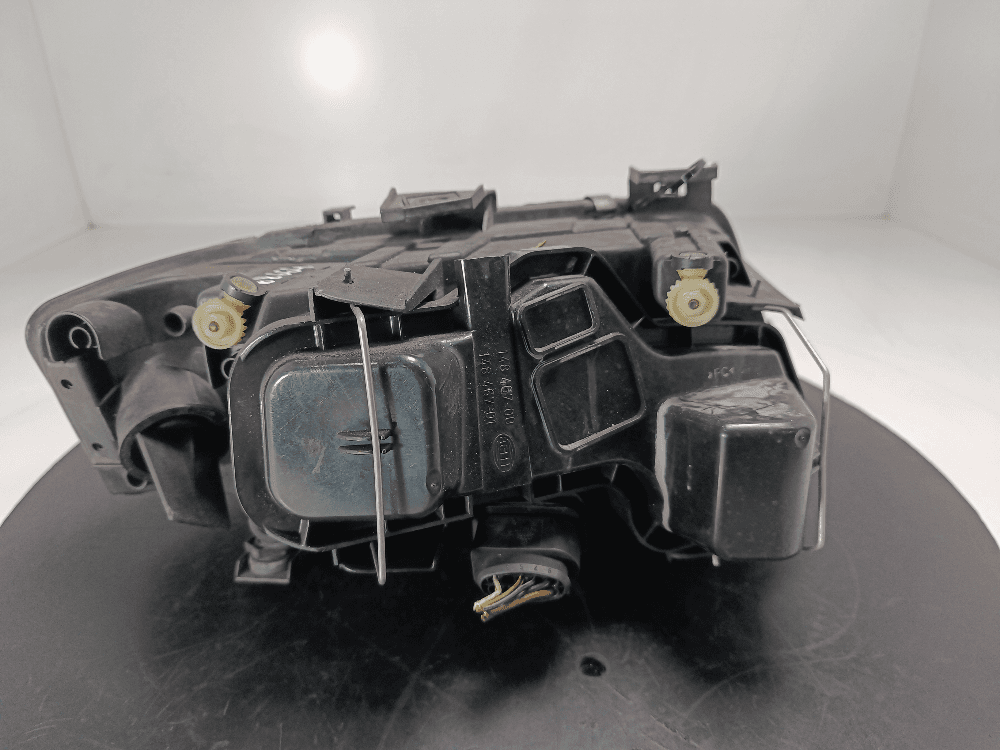 Фара левая к Audi A6 C5/4B (97-01)